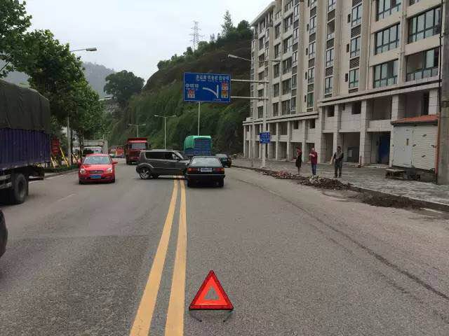 1487982598490562.jpg 2.jpg